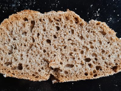 Roggenvolkornbrot mit Sauerteig